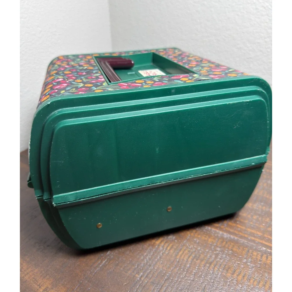 VTG Sassaby Makeup Train Case Green Floral Washable Fabric Mirror 90s Made In US